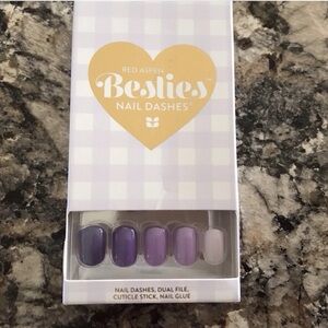 Short Square Press On Nails New In Box Some Bunny Loves You Bestie Lo Lo